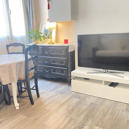 Chic Appartement 2 Bedrooms Phantheon Notre Dame Paris Exterior photo