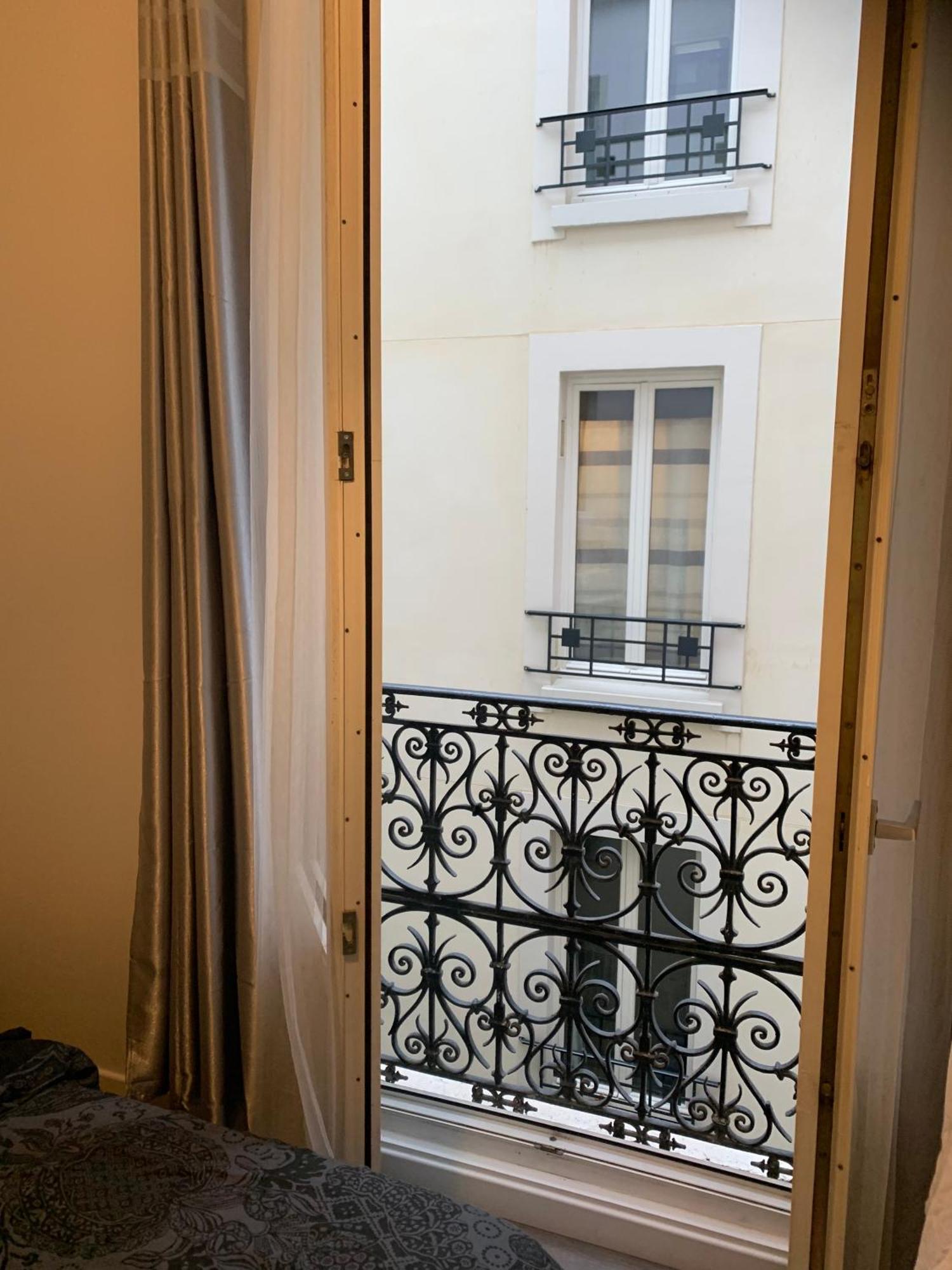 Chic Appartement 2 Bedrooms Phantheon Notre Dame Paris Exterior photo